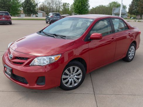 Used 2012 Toyota Corolla LE w/ Protection Pkg FWD image 5