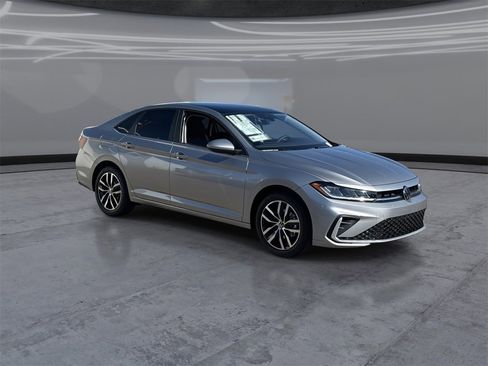 New 2026 Volkswagen Jetta SE image 2