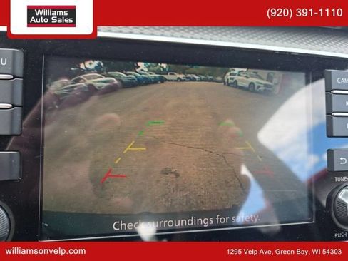 Used 2020 Nissan Kicks SV FWD image 19