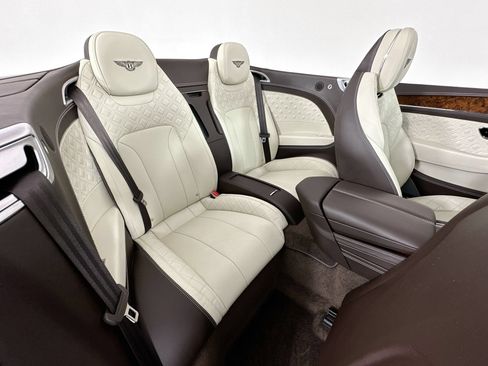 Certified 2022 Bentley Continental GT AWD/4WD image 25