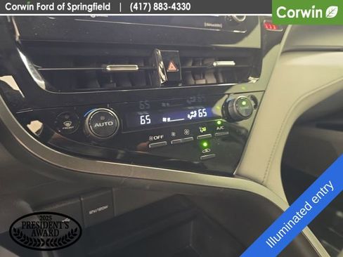 Used 2022 Toyota Camry SE FWD image 22