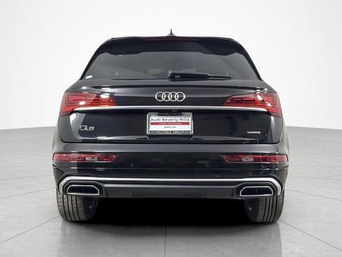 Used 2023 Audi Q5 2.0T Premium w/ Convenience Package AWD/4WD image 4