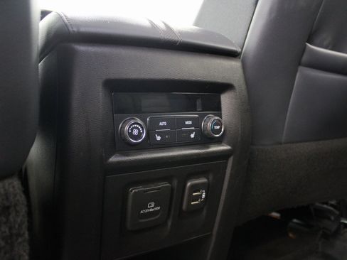 Used 2021 Chevrolet Traverse Premier w/ LPO, Floor Liner Package image 24