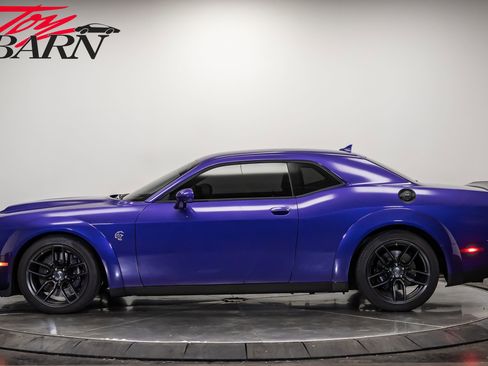 Used 2023 Dodge Challenger SRT Hellcat image 2