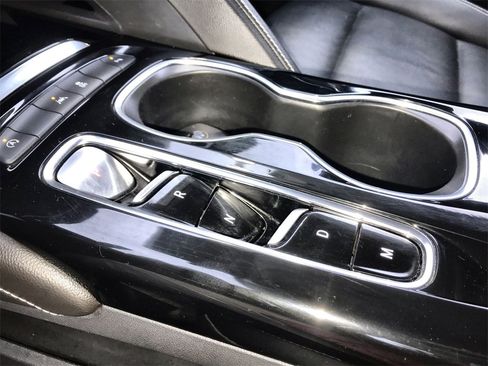 Used 2023 Buick Envision Essence image 19