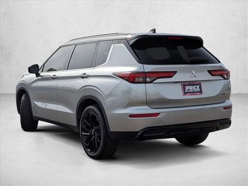 Used 2023 Mitsubishi Outlander SEL image 7