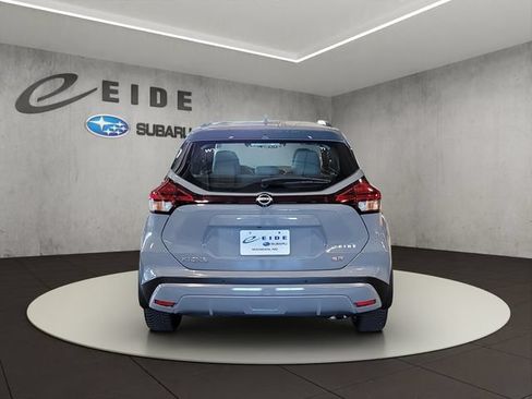 Used 2024 Nissan Kicks SR w/ SR Premium Package FWD image 7