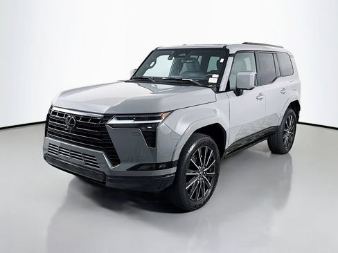 Certified 2026 Lexus GX 550 w/ Accessory Package (2T) AWD/4WD image 1
