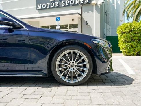 Used 2023 Mercedes-Benz S 500 4MATIC w/ AMG Line image 34