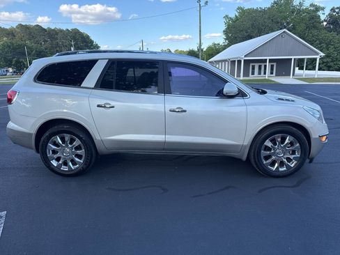 Used 2011 Buick Enclave CXL w/ LPO, Cargo Convenience Pkg FWD image 5