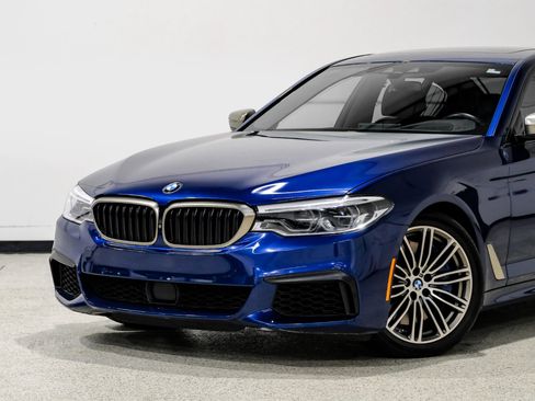 Used 2019 BMW M550i xDrive image 10