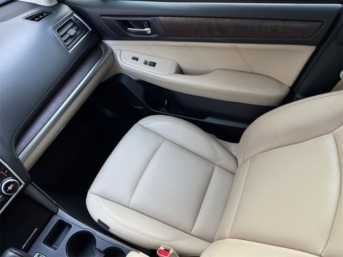 Used 2019 Subaru Outback 2.5i Limited image 16