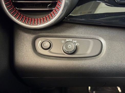 New 2026 Chevrolet Trax RS w/ Sunroof Package image 28