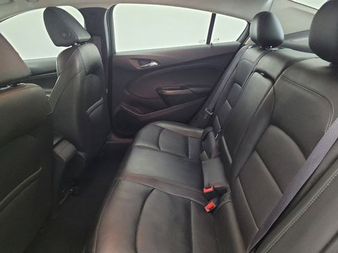 Used 2017 Chevrolet Cruze Premier FWD image 18