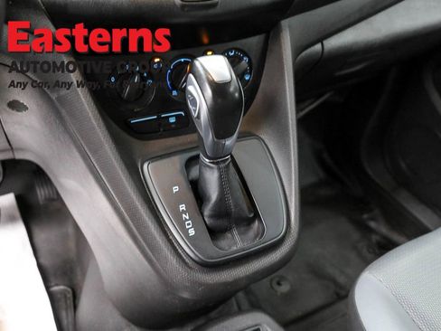 Used 2017 Ford Transit Connect XL image 13