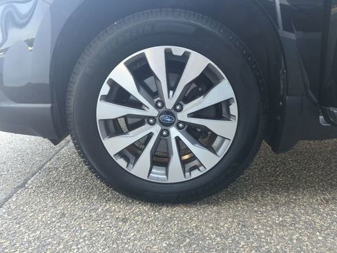 Used 2017 Subaru Outback 2.5i Touring AWD/4WD image 34