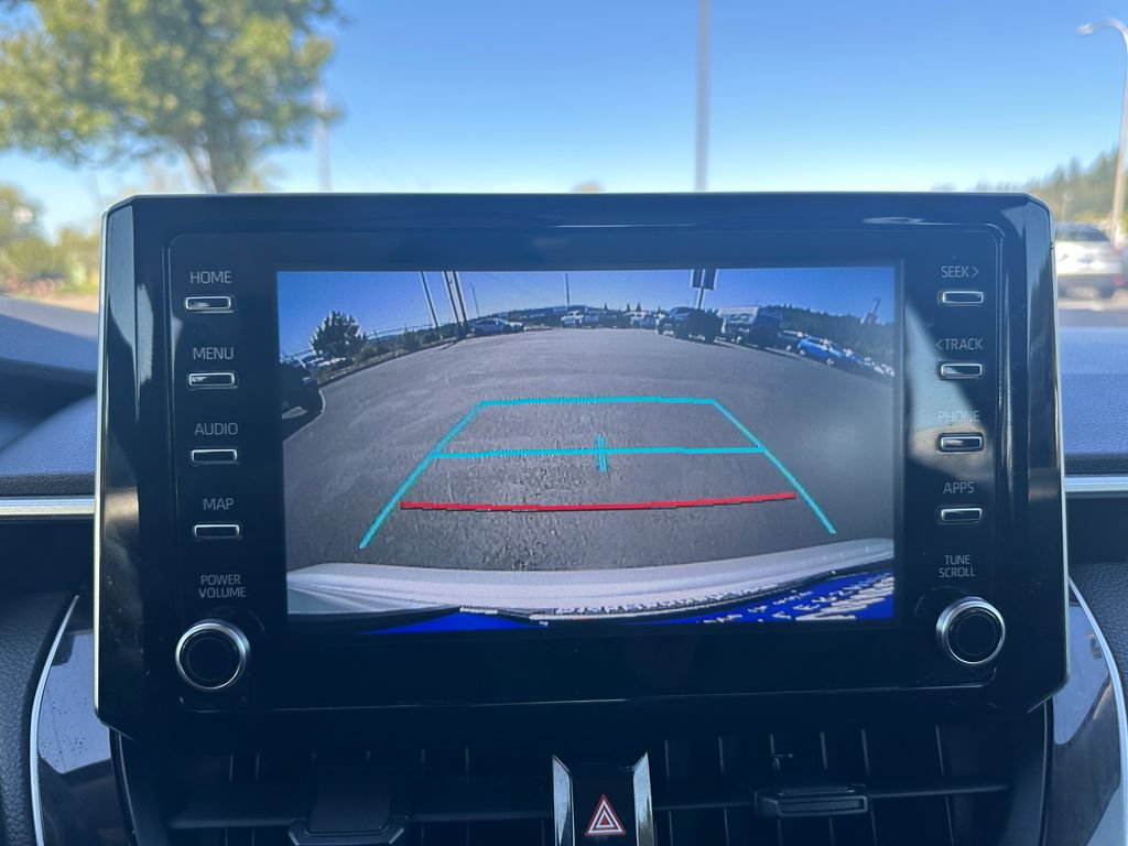 Used 2020 Toyota Corolla LE FWD image 17