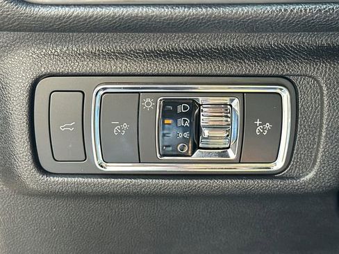 Used 2022 Lincoln Corsair Reserve w/ Elements Package image 24