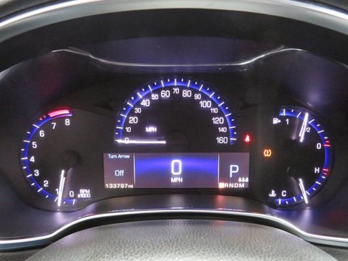 Used 2016 Cadillac SRX Luxury image 13