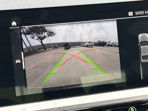 Used 2020 BMW 330i Sedan w/ Convenience Package image 19