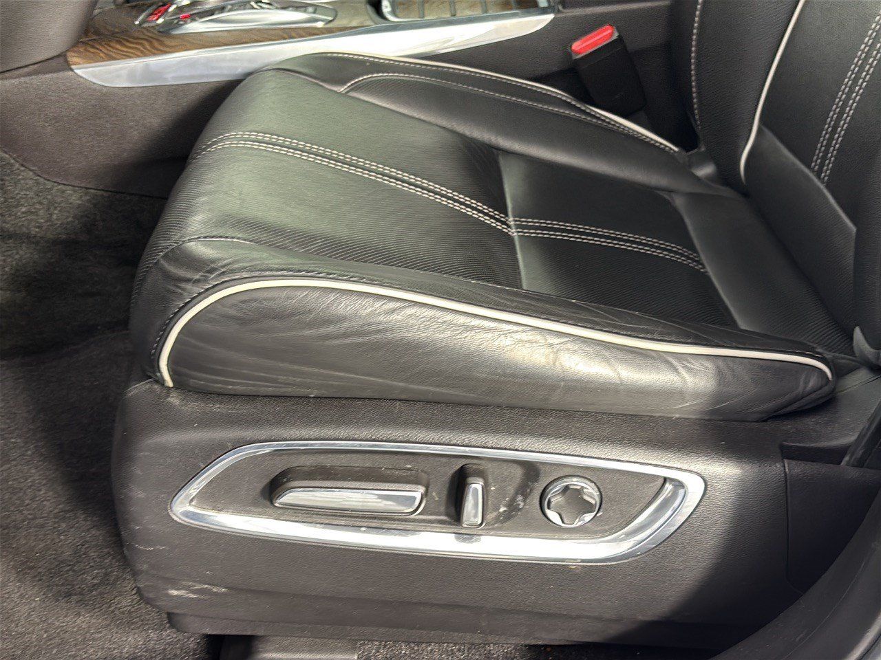 Used 2019 Acura MDX w/ Advance Package FWD image 16