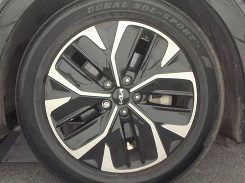 Used 2022 Kia EV6 Wind image 9