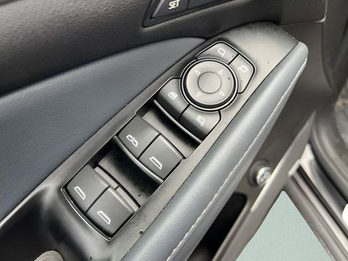 Used 2023 Buick Enclave Premium w/ Experience Buick Package image 12