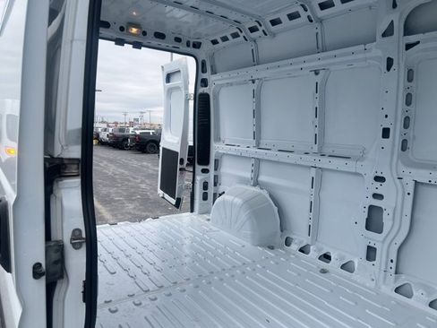 Used 2025 RAM ProMaster 2500 w/ Safety Group image 12