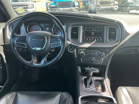 Used 2021 Dodge Charger SXT w/ Leather Interior Group image 21