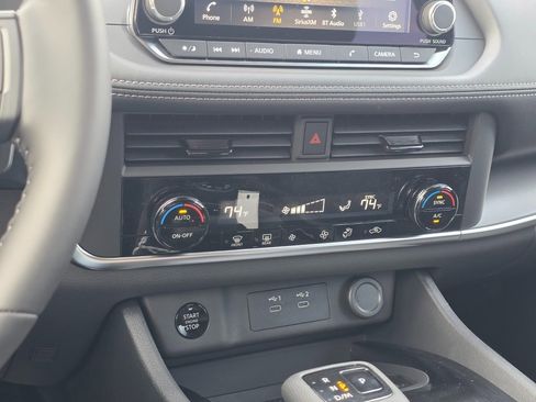 New 2026 Nissan Rogue SV image 24