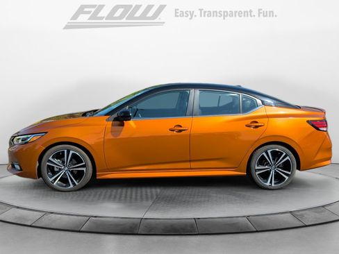 Used 2022 Nissan Sentra SR w/ SR Premium Package FWD image 5
