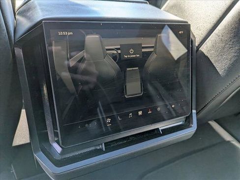 Used 2024 Tesla Cybertruck AWD Crew Cab image 18