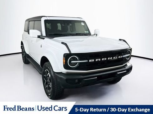 Certified 2024 Ford Bronco Outer Banks AWD/4WD image 1
