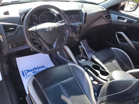 Used 2013 Hyundai Veloster Turbo FWD image 23