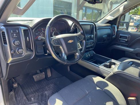 Used 2019 Chevrolet Silverado 3500 LT w/ LT Convenience Package AWD/4WD image 4