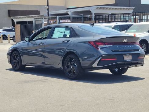 New 2026 Hyundai Elantra SEL Sport FWD image 3