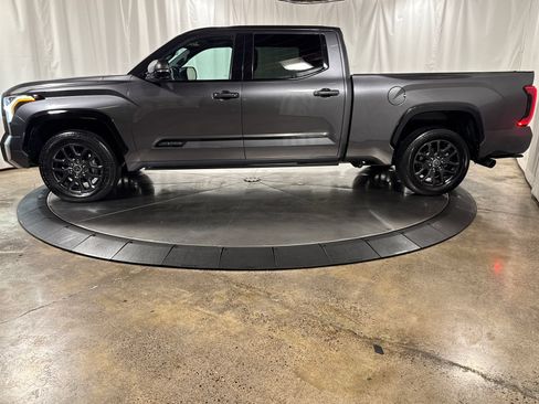 Used 2023 Toyota Tundra Platinum AWD/4WD image 8