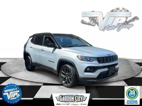 Used 2026 Jeep Compass Limited w/ Sun, Sound & Navigation Group AWD/4WD image 1