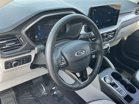 Certified 2024 Ford Escape Active w/ Tech Pack #1 FWD image 23