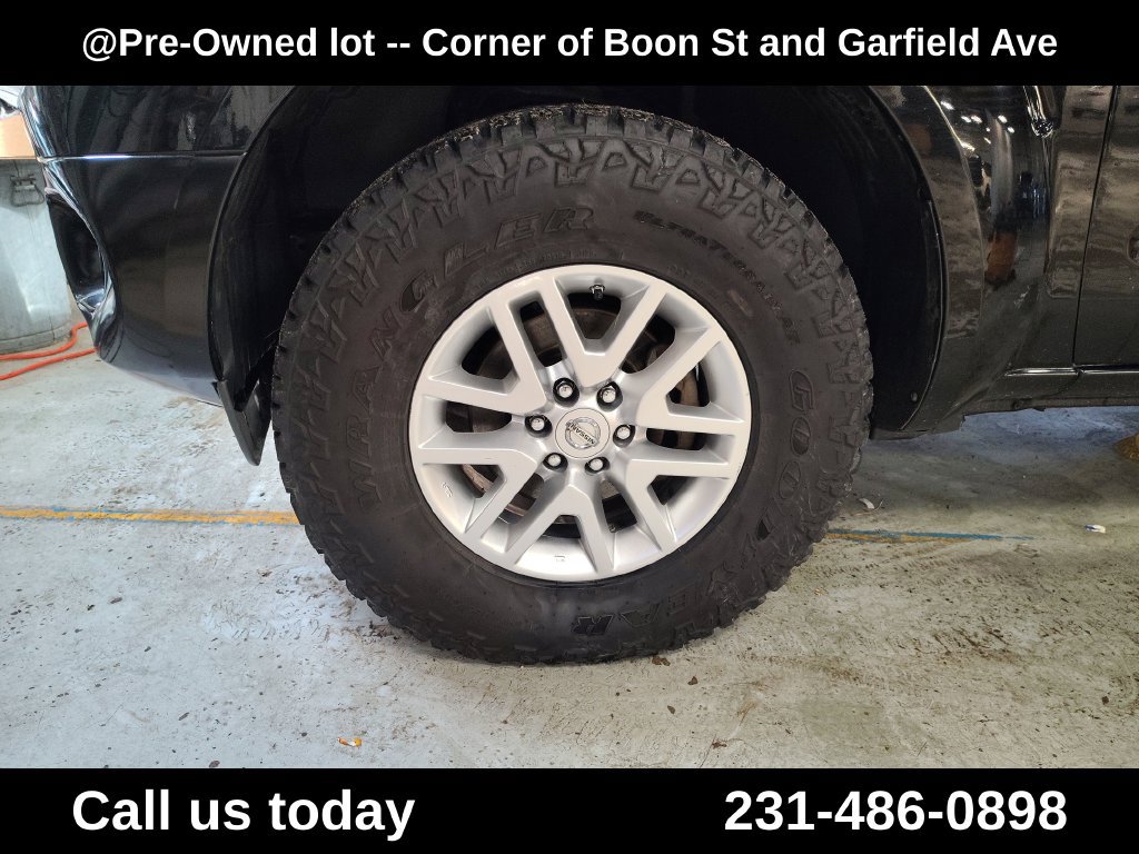Used 2015 Nissan Frontier 4x4 King Cab image 11