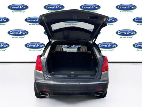 Used 2018 Cadillac XT5 Luxury w/ Driver Awareness Package image 29