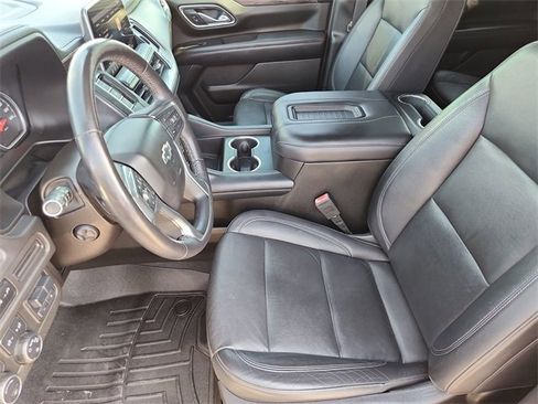 Used 2021 Chevrolet Suburban Z71 w/ Z71 Off-Road Package image 19