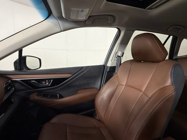 Used 2022 Subaru Outback Touring AWD/4WD image 16