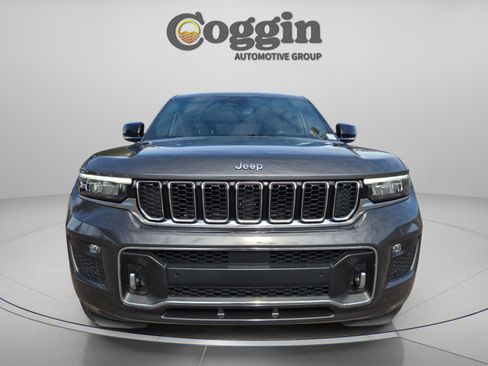 Used 2021 Jeep Grand Cherokee L Overland w/ Luxury Tech Group IV image 8