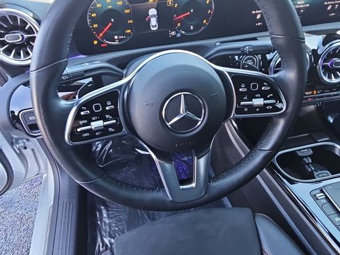 Used 2023 Mercedes-Benz CLA 250 4MATIC image 17
