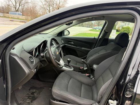Used 2013 Chevrolet Cruze Eco image 9