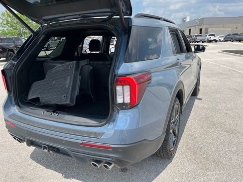 Used 2025 Ford Explorer ST image 21