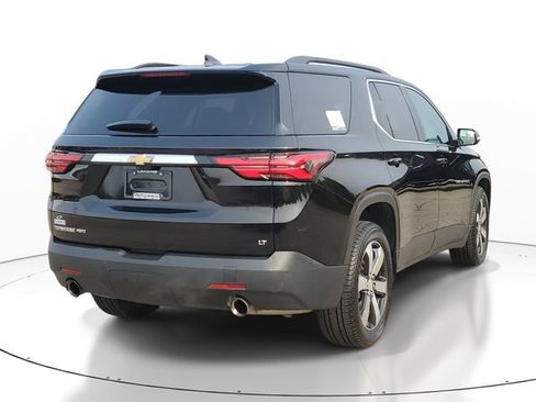 Used 2023 Chevrolet Traverse LT w/ LT Premium Package AWD/4WD image 4