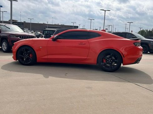 Used 2021 Chevrolet Camaro SS image 5