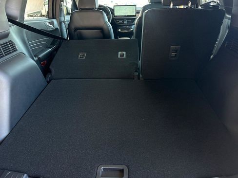 New 2025 Ford Escape SE image 12